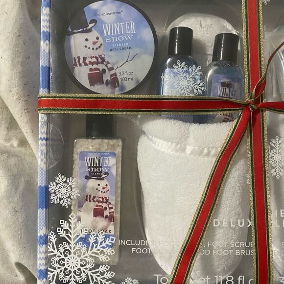 Simple Pleasures 7pc deluxe slipper set - Picture 4 of 8